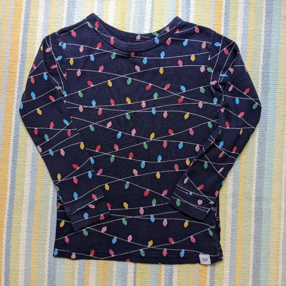 ⭐ Lot of 2 Holiday Pajama PJ Tops size 5 / 5T